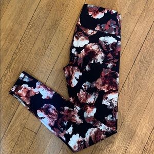 Victoria’s Secret Knockout Leggings